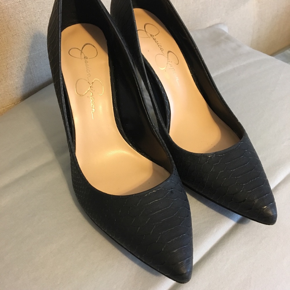 Jessica Simpson heels
